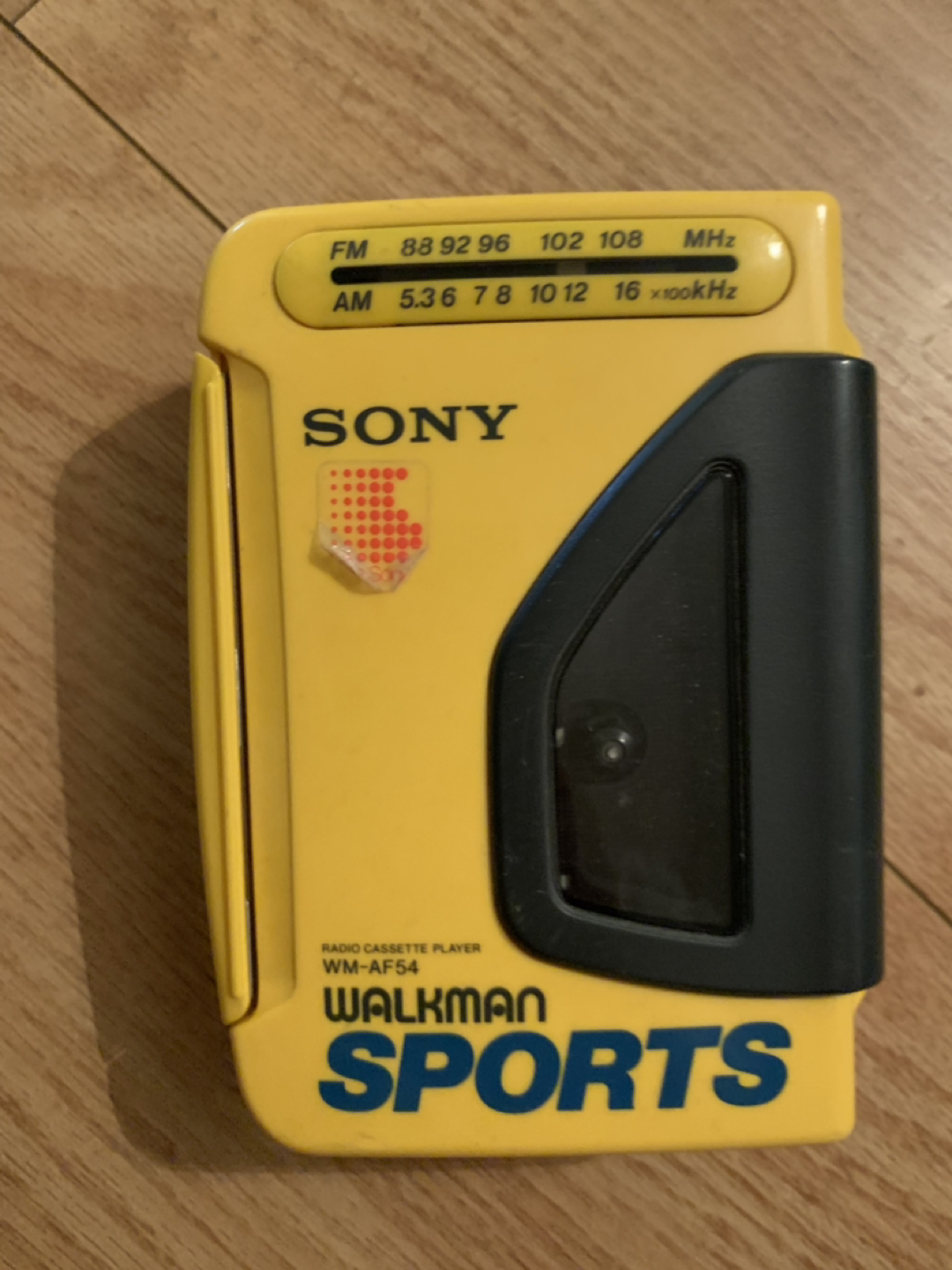 SONY Walkman AM/FM Sports Radio Cassette Player thumbnail