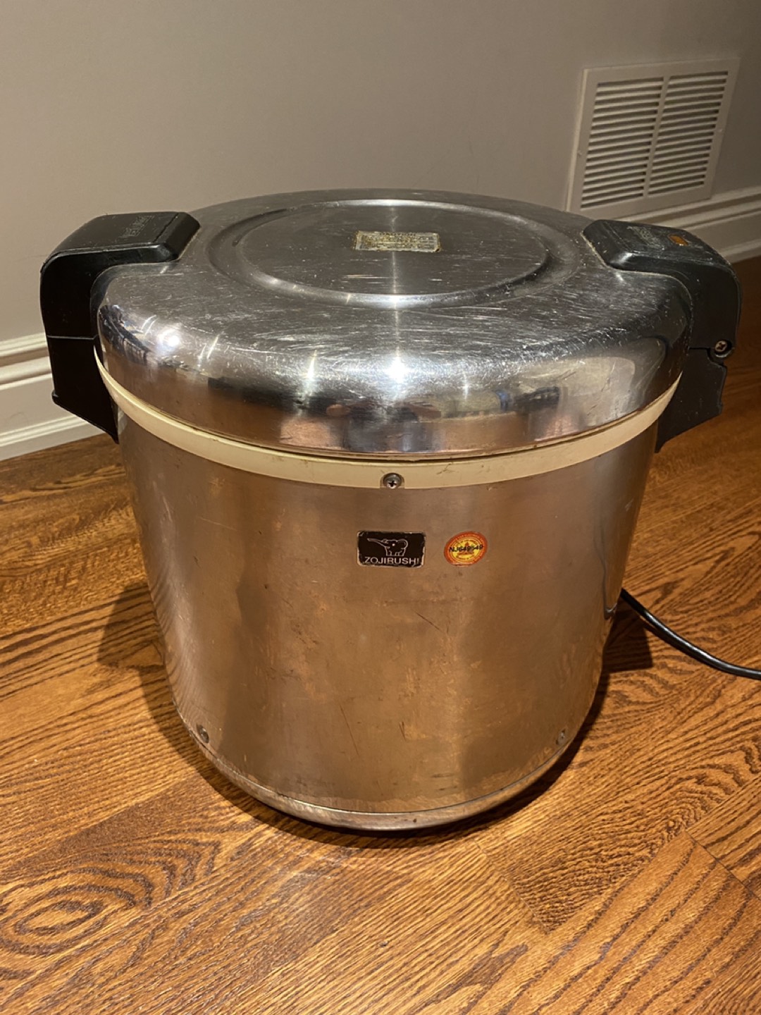 Zojirushi 90-cup Rice Warmer (for commercial/restaurant use) thumbnail