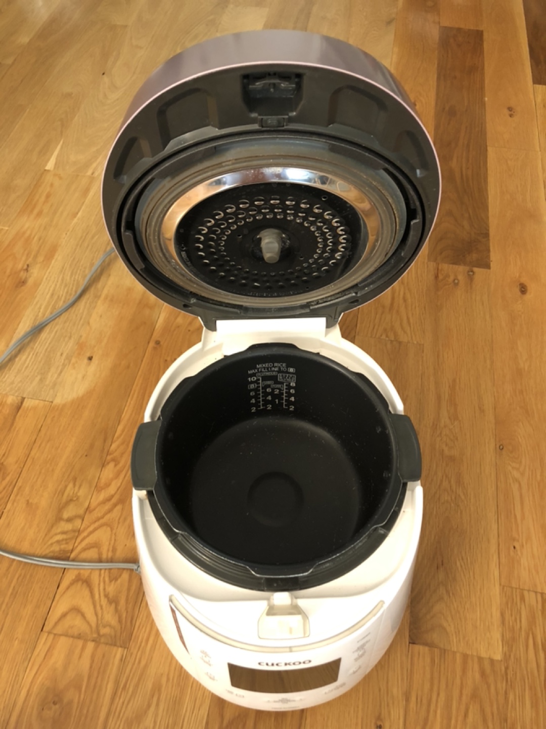 Cuckoo steam rice cooker - photo 3
