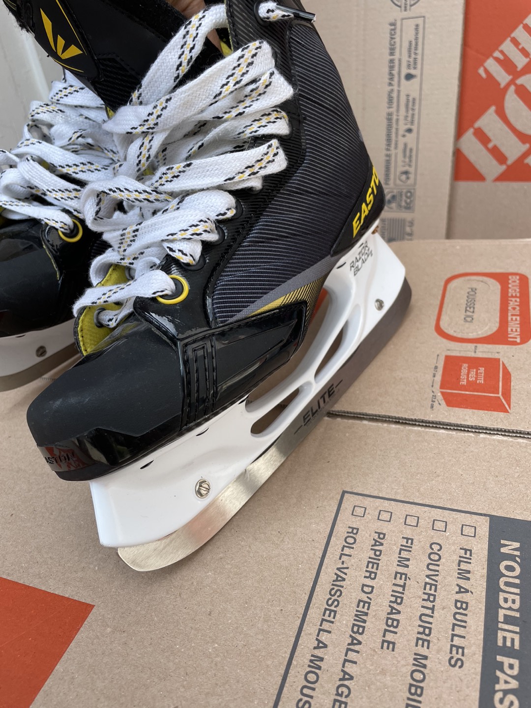 Men’s hockey skates 8.5D - photo 4