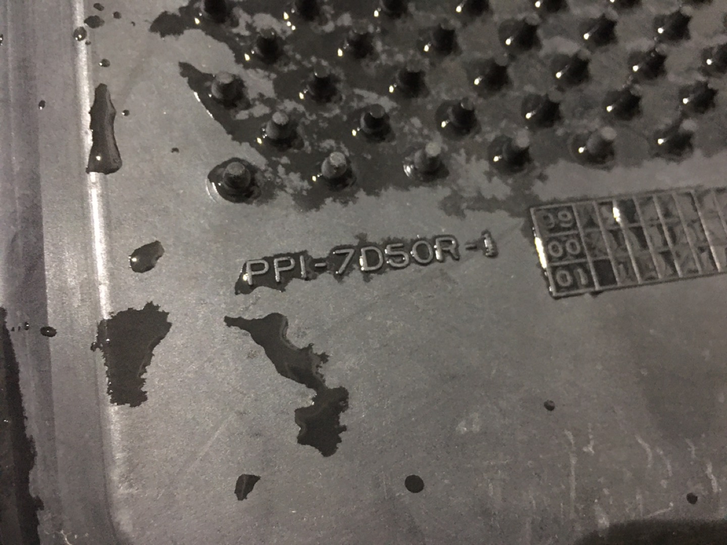 USED 1999-2001 Acura 3.2TL Front Rubber Mat image indicator(3)