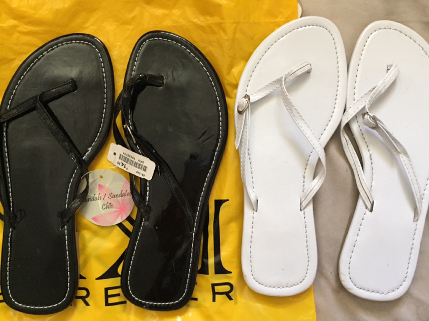 NEW - 4 pairs Womens sandals flip flops size 5, 6, 6.5 bundle  - photo 3