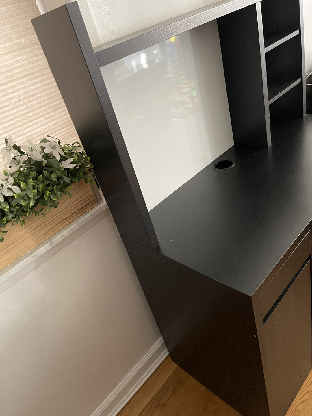 Ikea desk  - photo 3