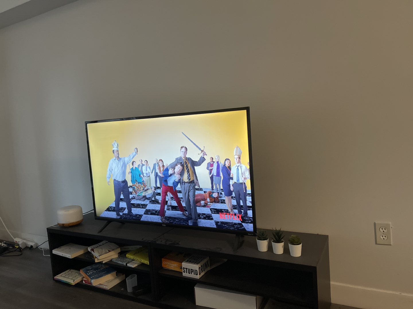 Tcl tv like new