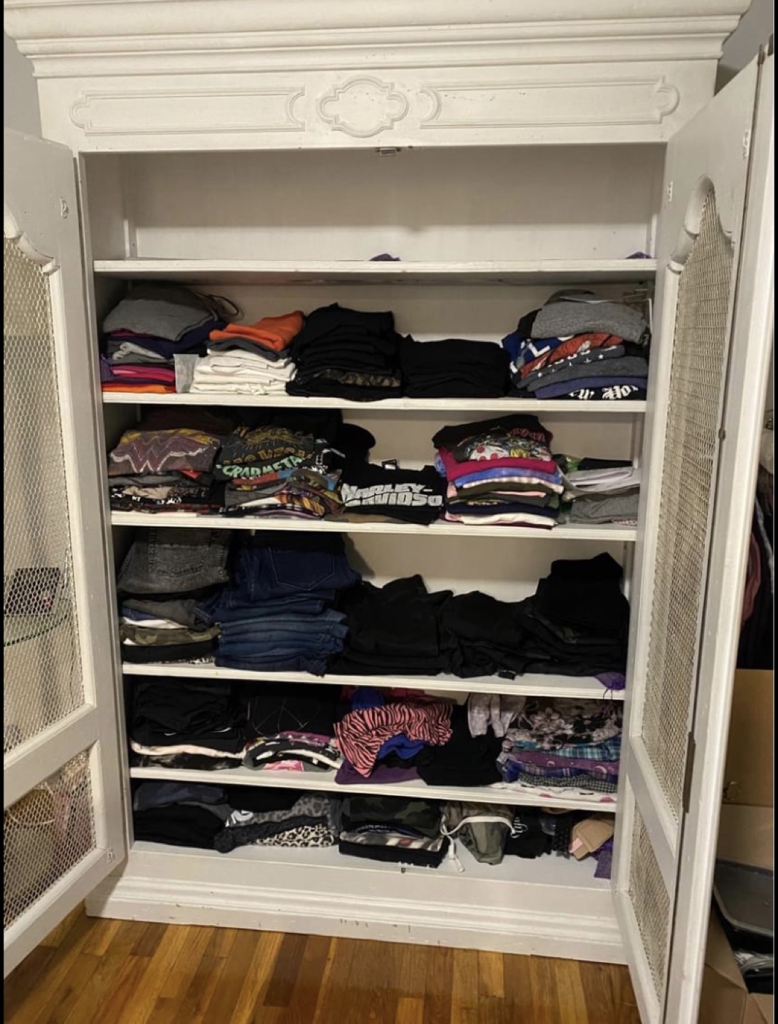 White armoire - photo 2