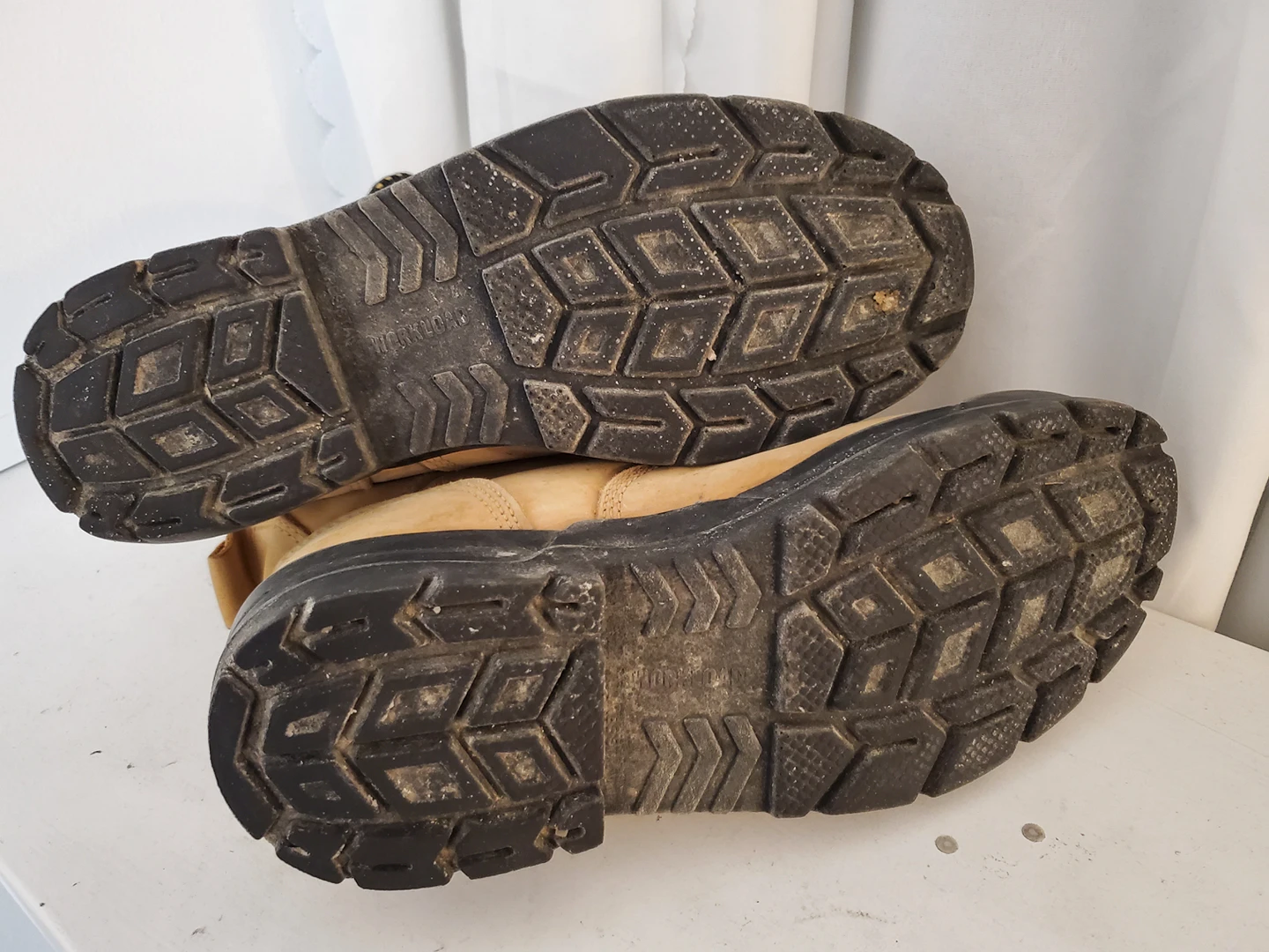 safety boots men's size 8 - photo 5