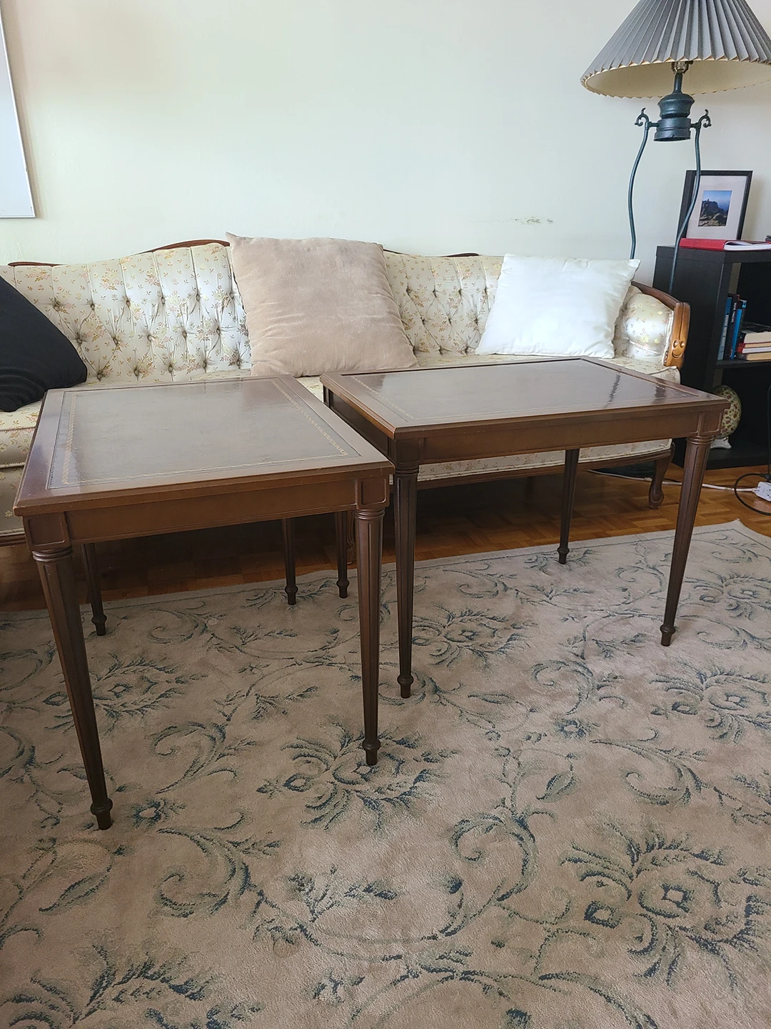2 Wood side tables with leather top - photo 3