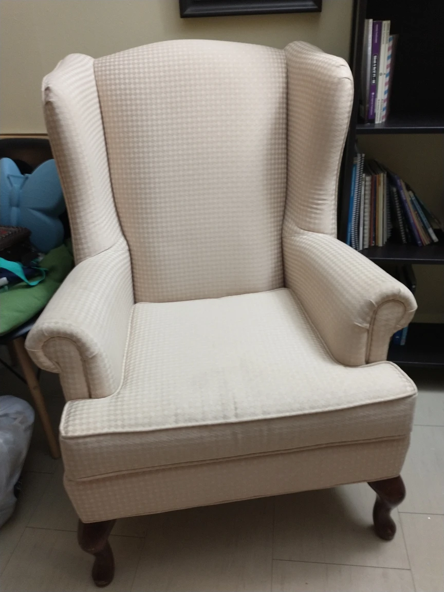 Arm chair, very comfortable $50
