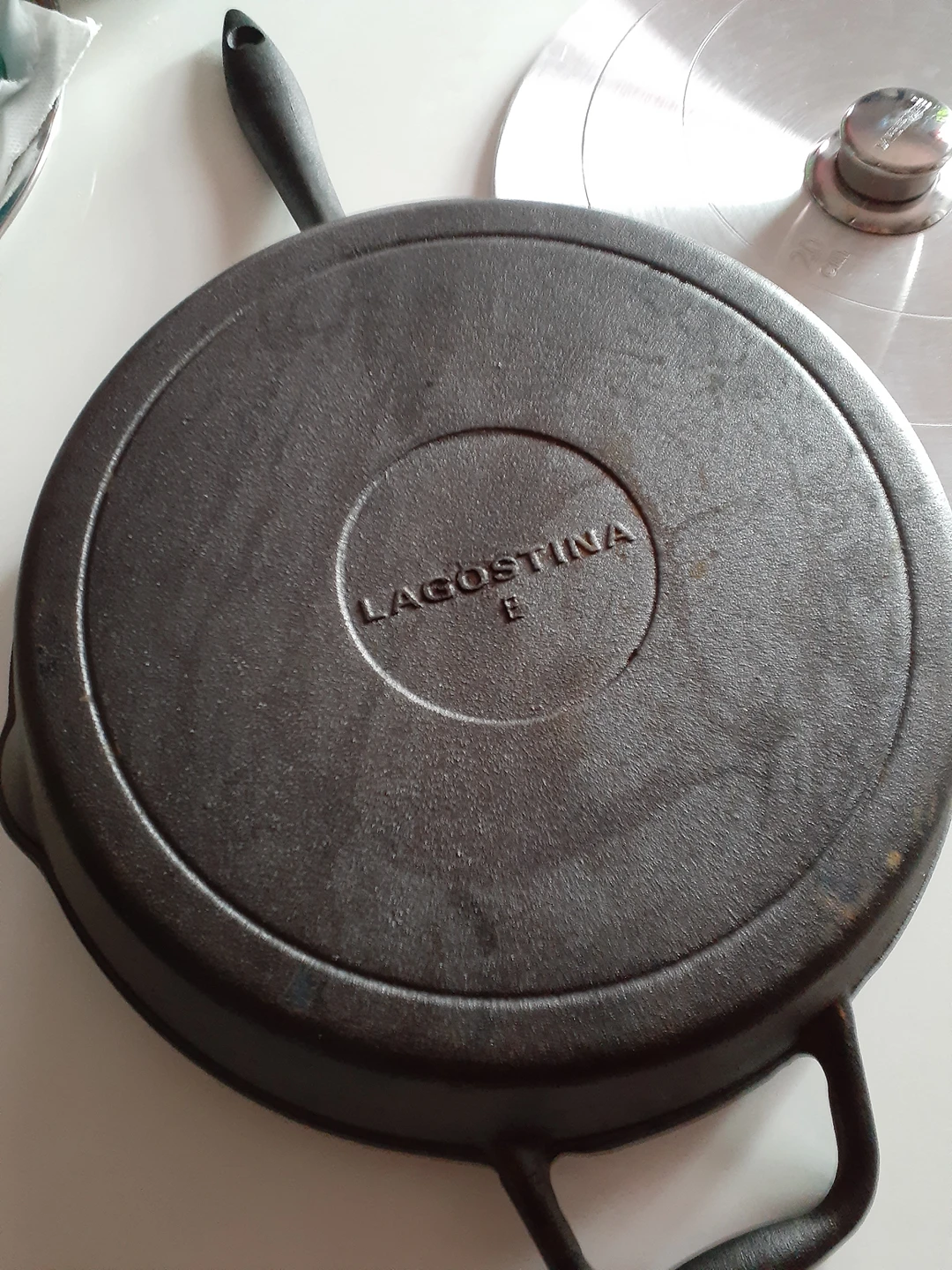 Caste Iron Skillet image indicator(3)