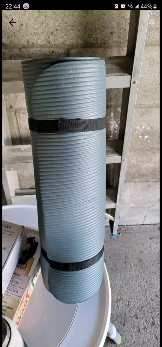 thick yoga mat thumbnail