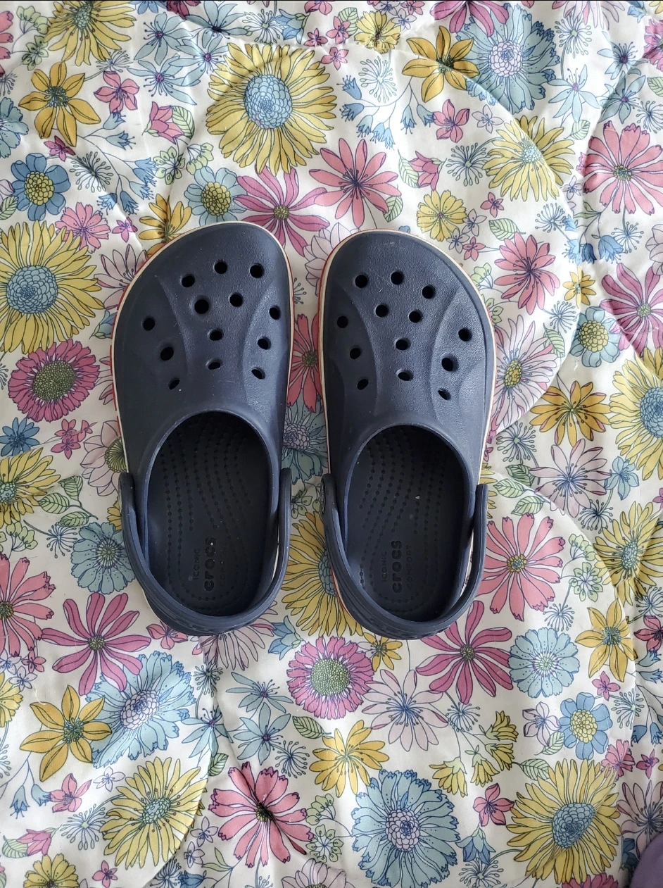 kids crocs