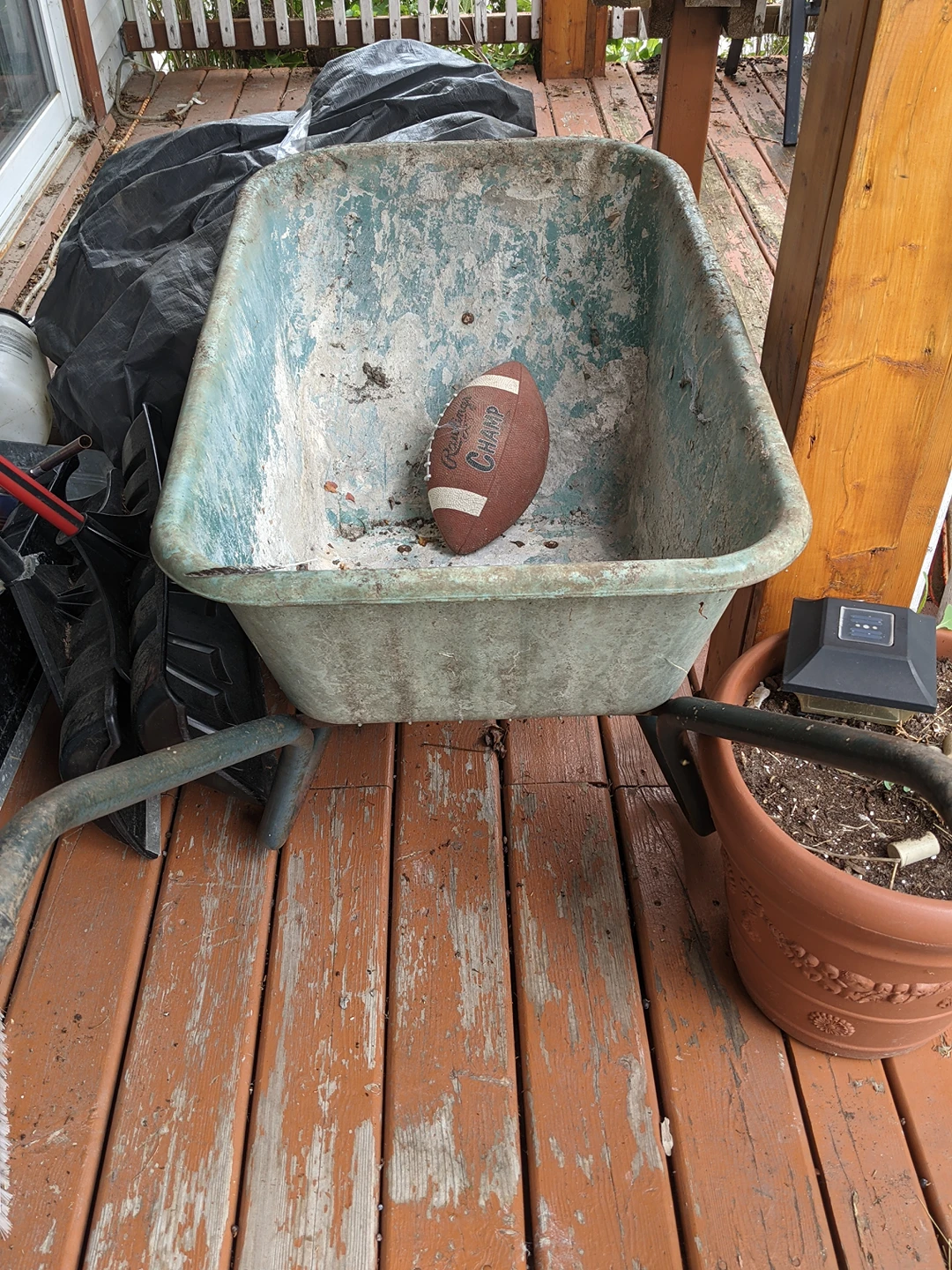 Wheelbarrow - photo 2