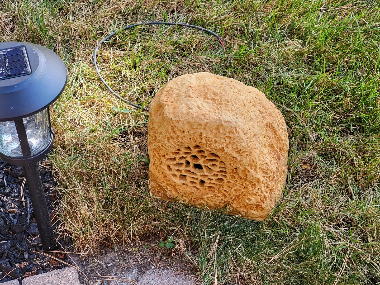 Outdoor Rock speakers #freecycle image indicator(3)