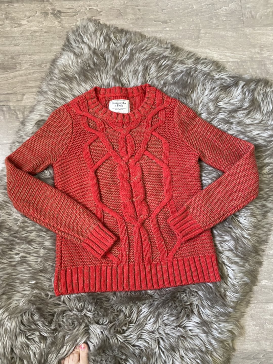 Abercrombie and Fitch sweater thumbnail