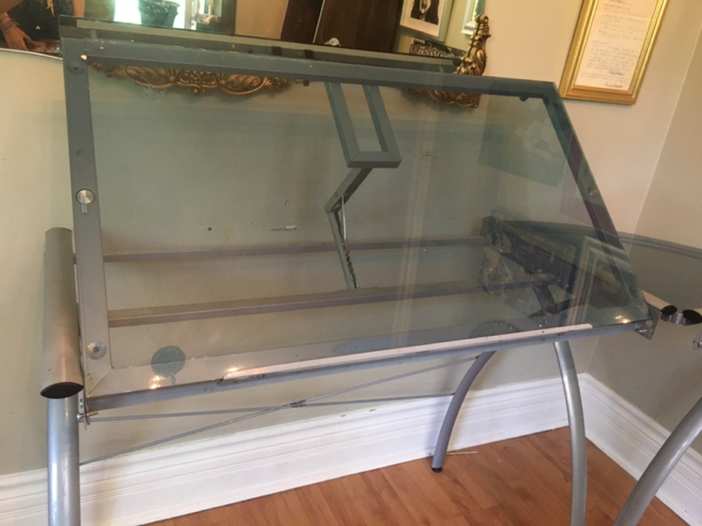 Corner Desk with easel  image indicator(5)