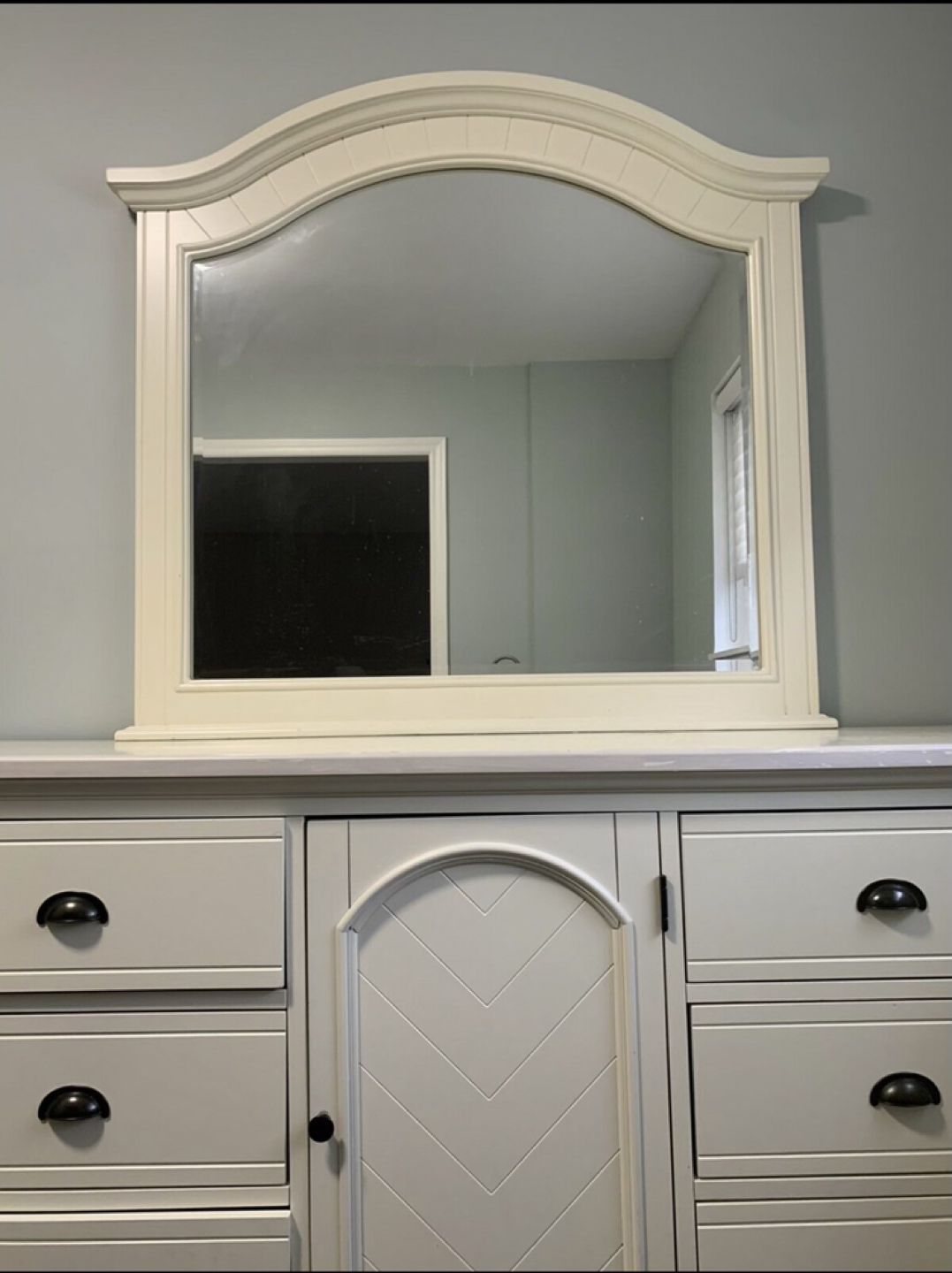 Large Ivory Vanity - photo 3