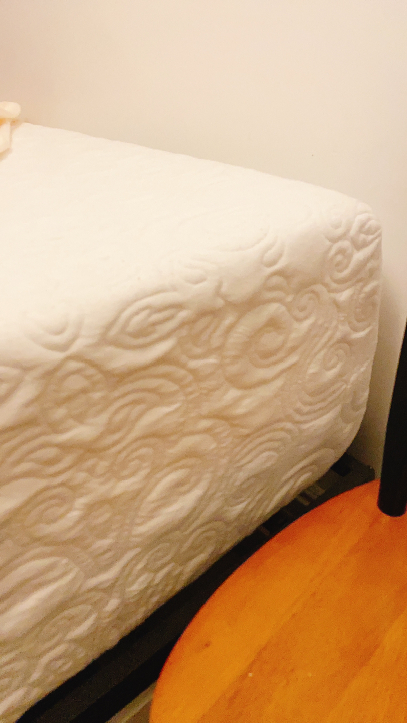 Full size memory foam mattress 12” - photo 4