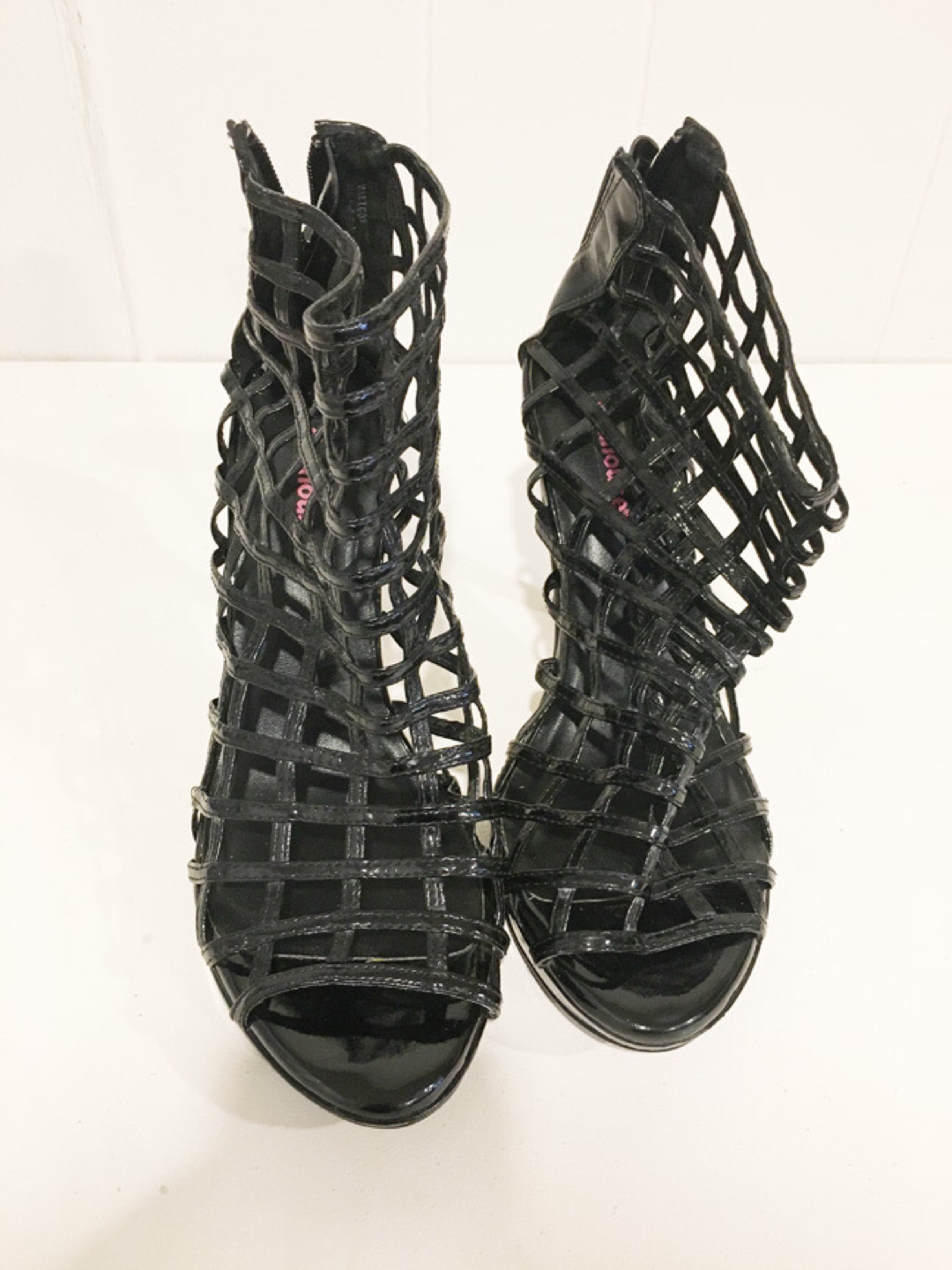 $15 Black Heels Size 10 thumbnail