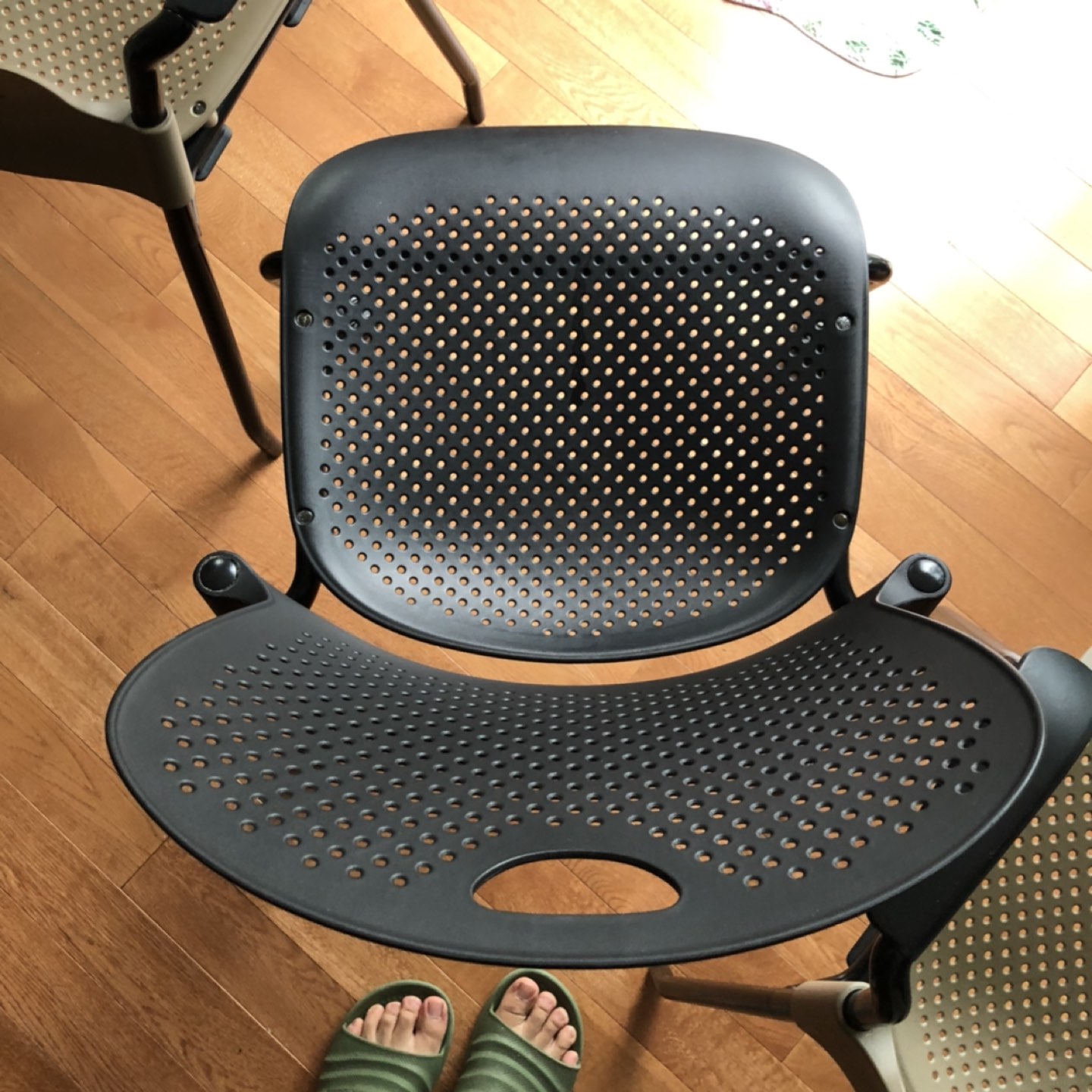 Herman Miller Caper Office Chair x3 - photo 4
