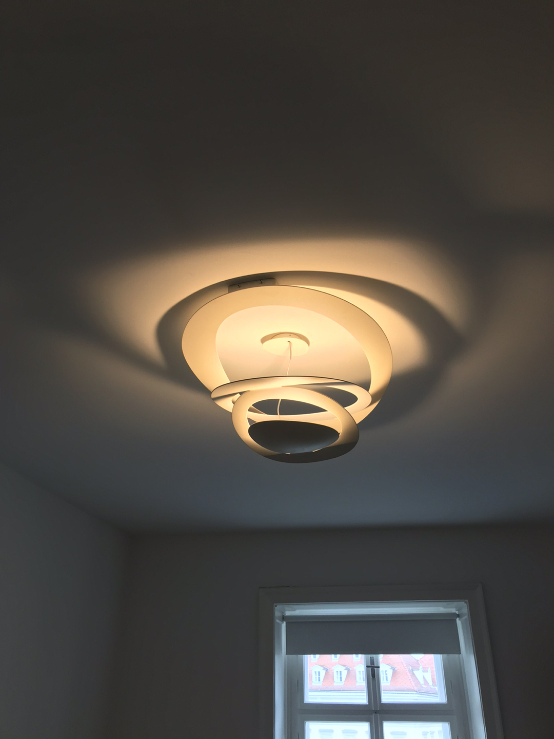 Modern ceiling lamp - photo 2
