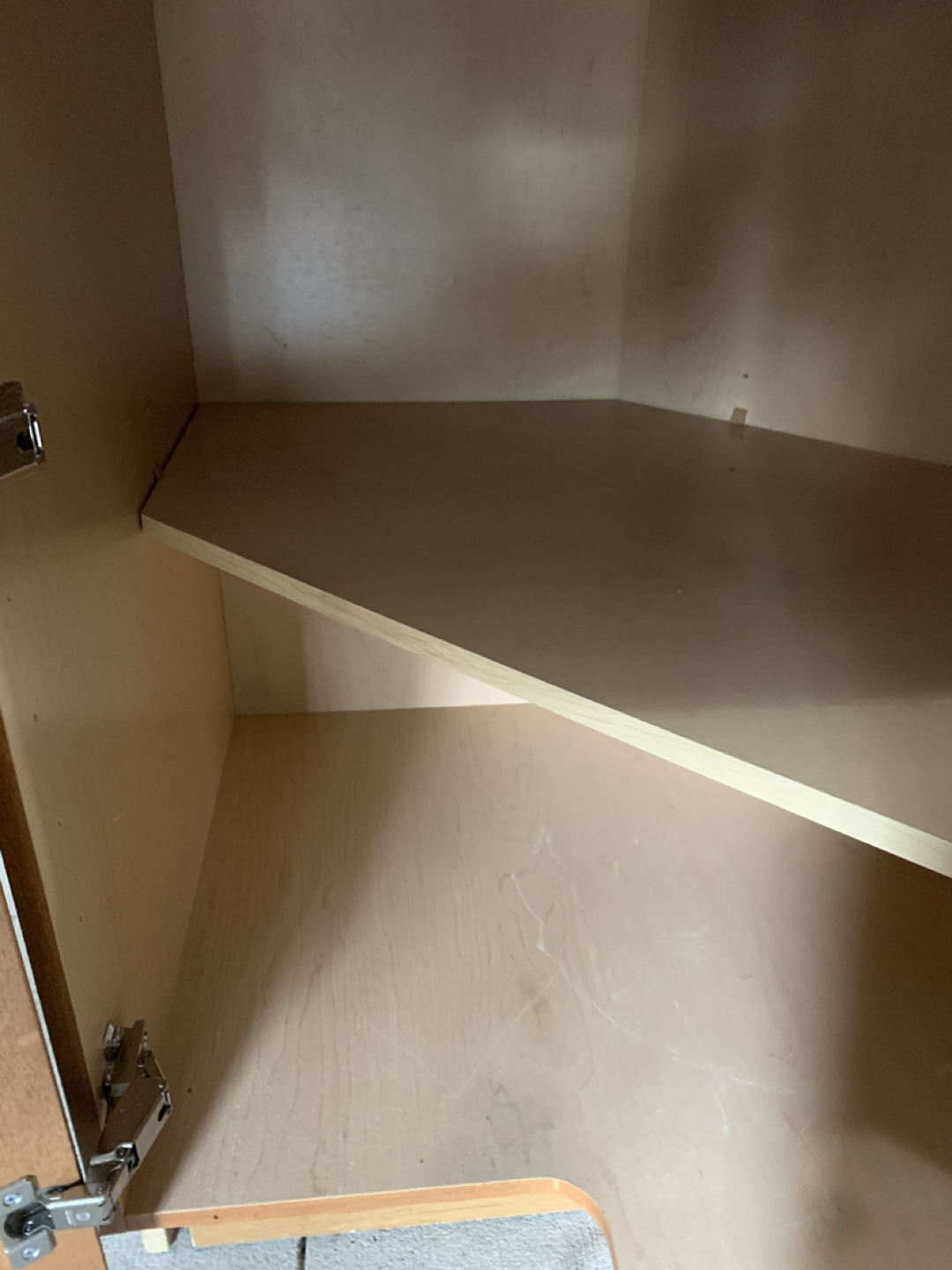 Corner maple cabinet - photo 3