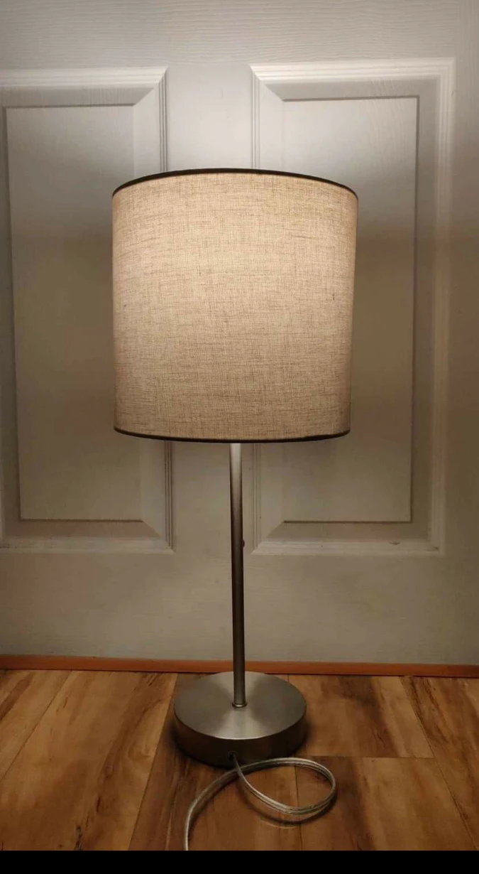 Table lamp