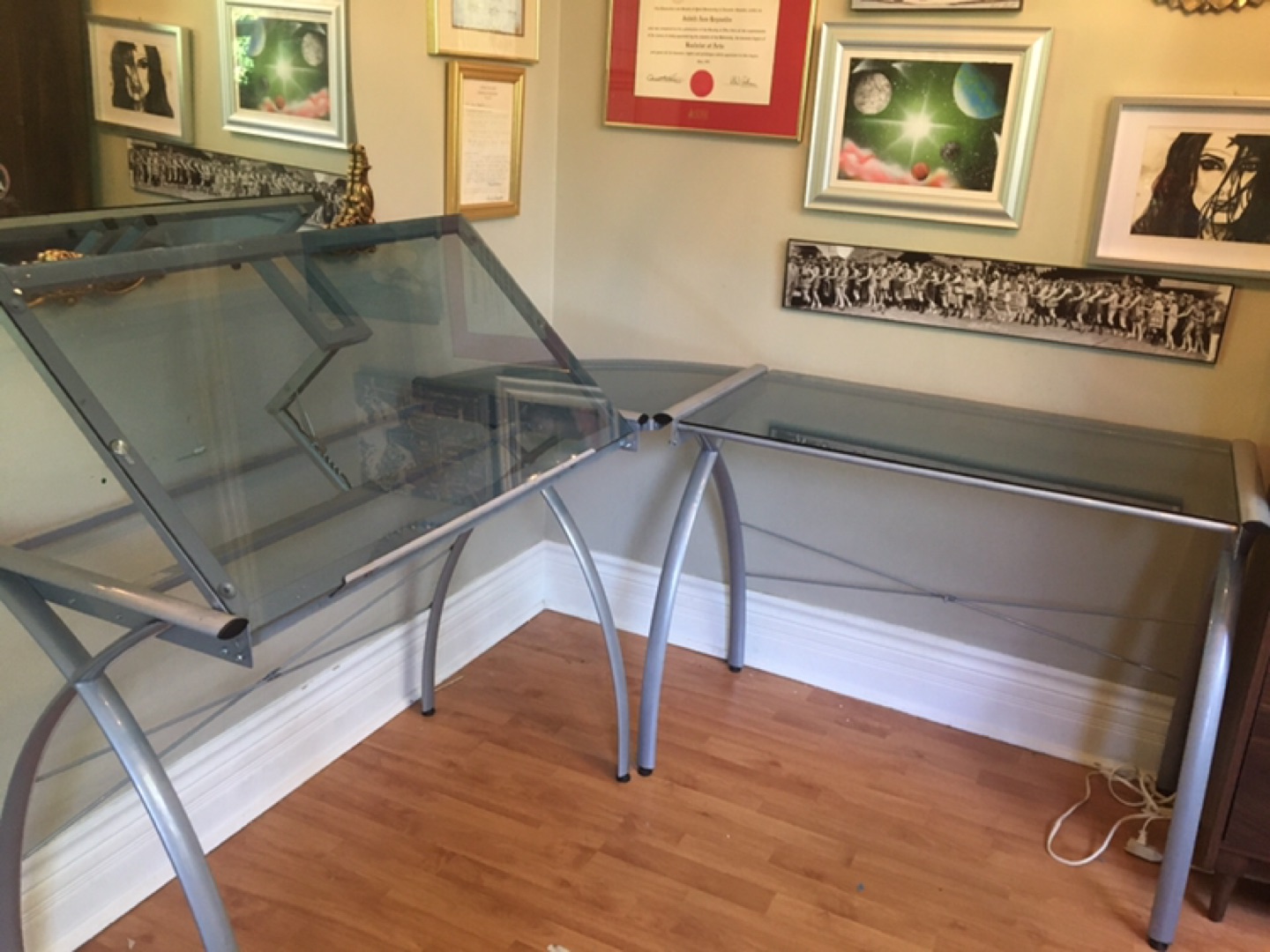 Corner Desk with easel  thumbnail