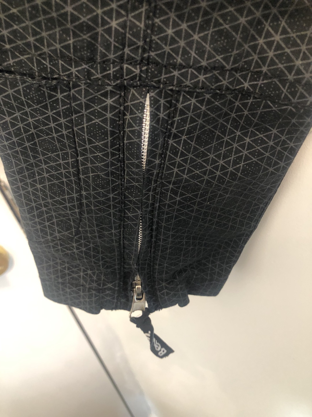 Blackish gray bench medium jacket - photo 3
