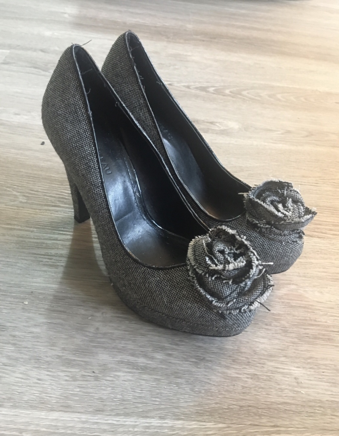 Bundle of 5 shoes image indicator(4)