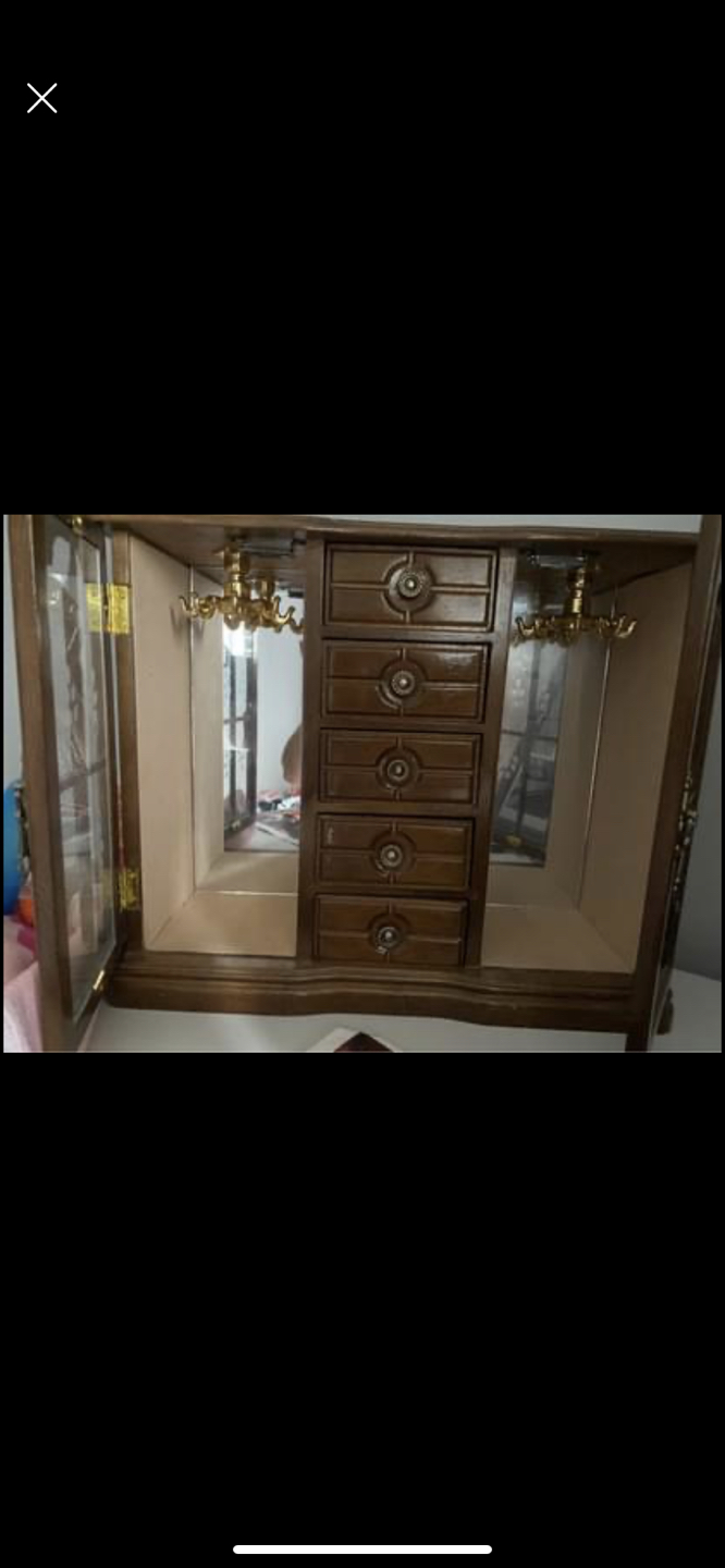 Vintage jewelry box