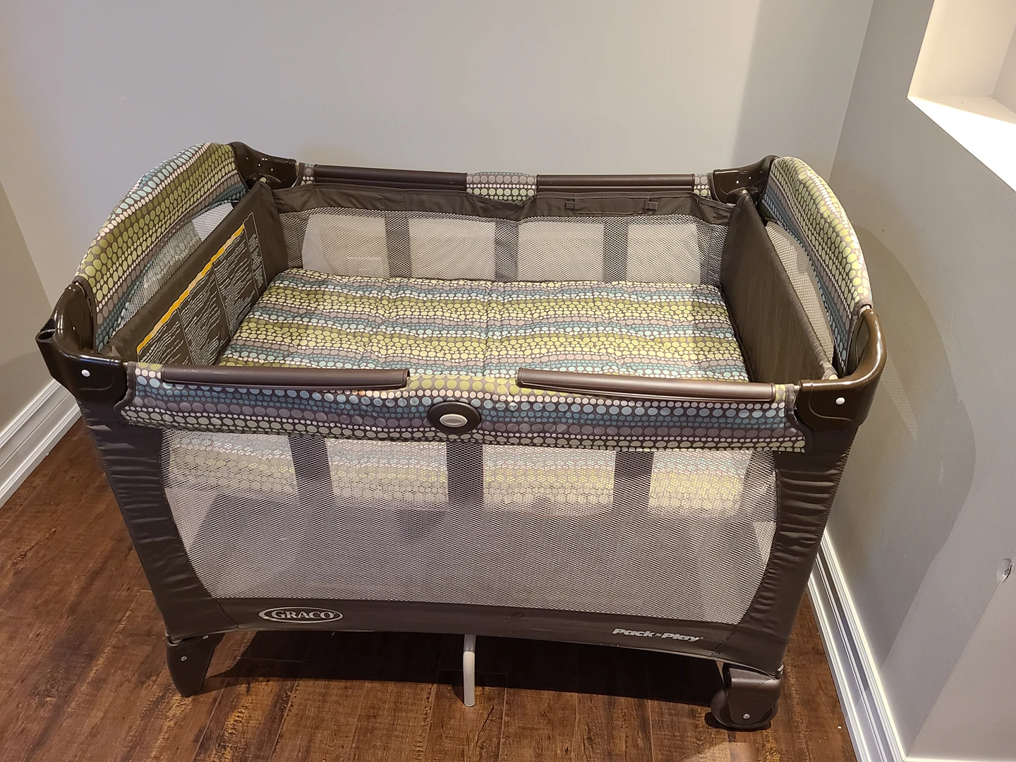 Graco pack and play - photo 4