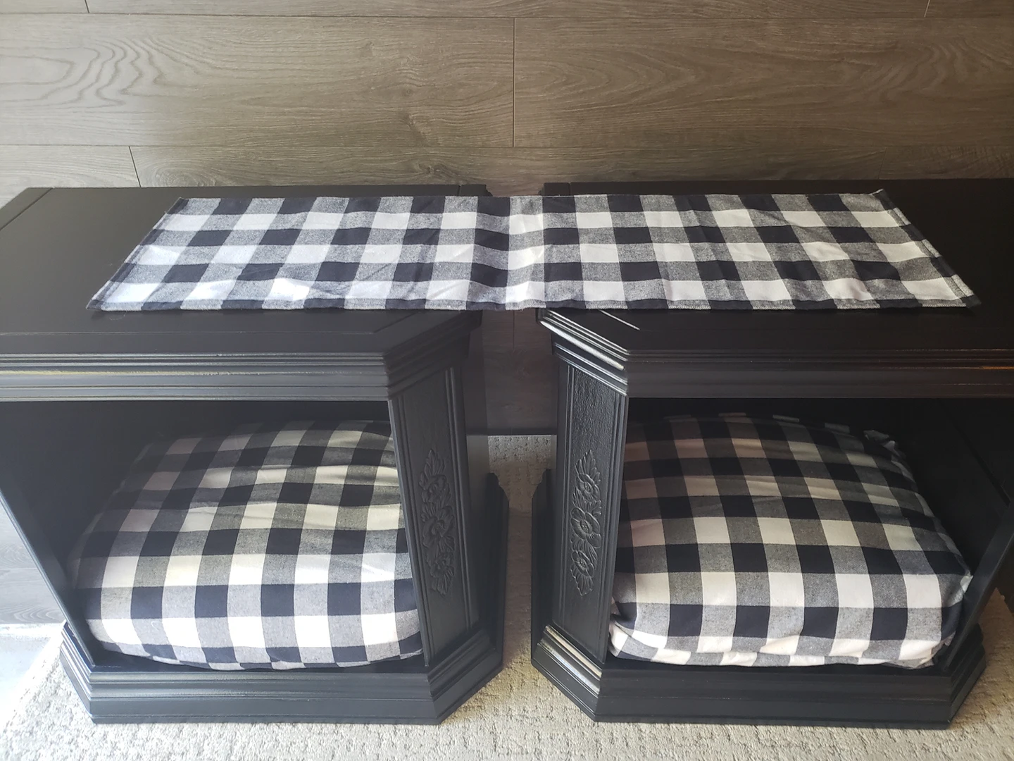 Pet Beds / Nightstands / Sidetables image indicator(3)