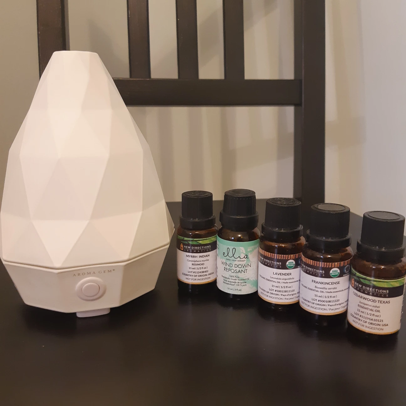 Saje Aroma Therapy Gem Matte White