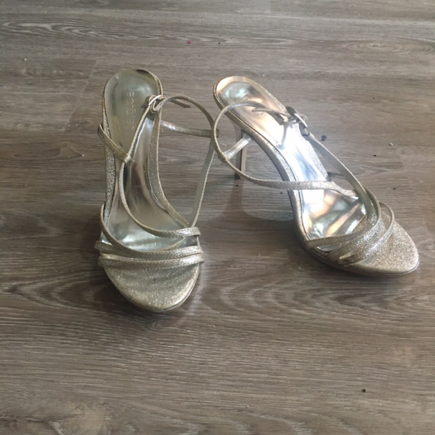 Bundle of 5 shoes image indicator(2)