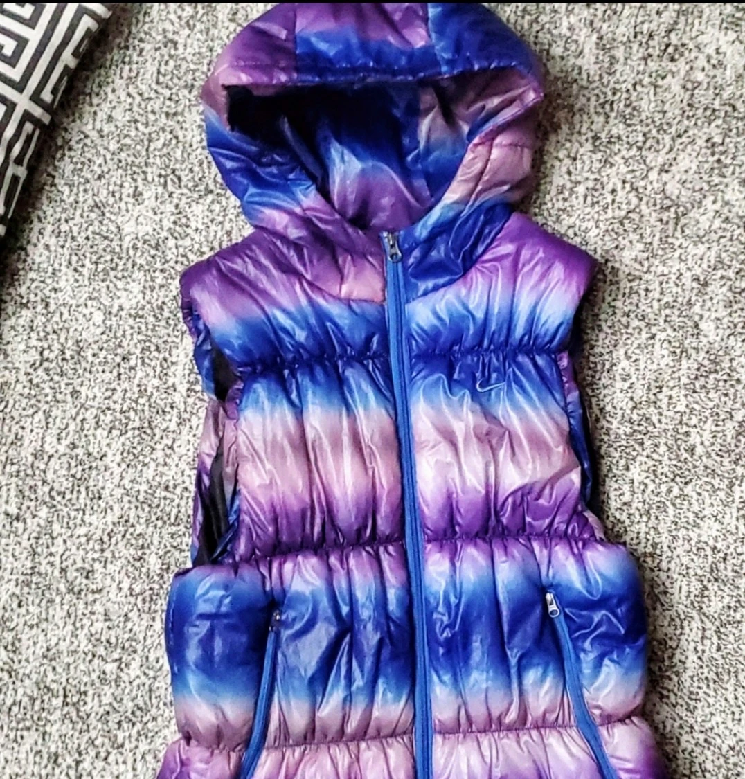 Nike Puffer Vest Sz YXL - Brand New Condition!