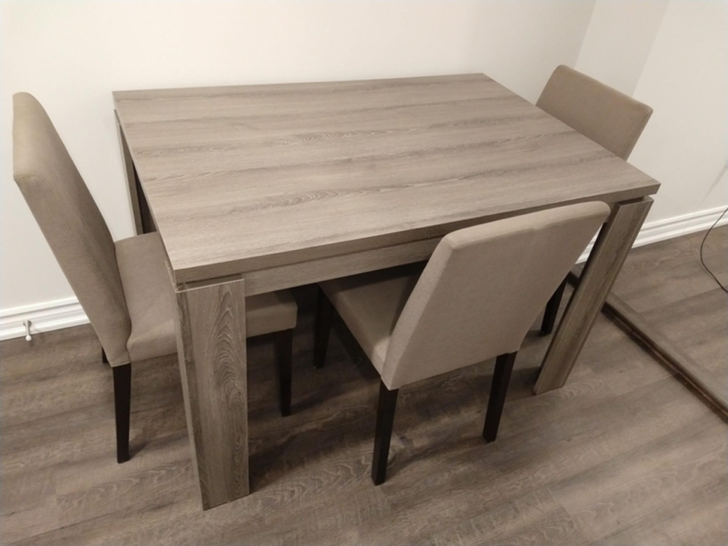 Dining table  - photo 2