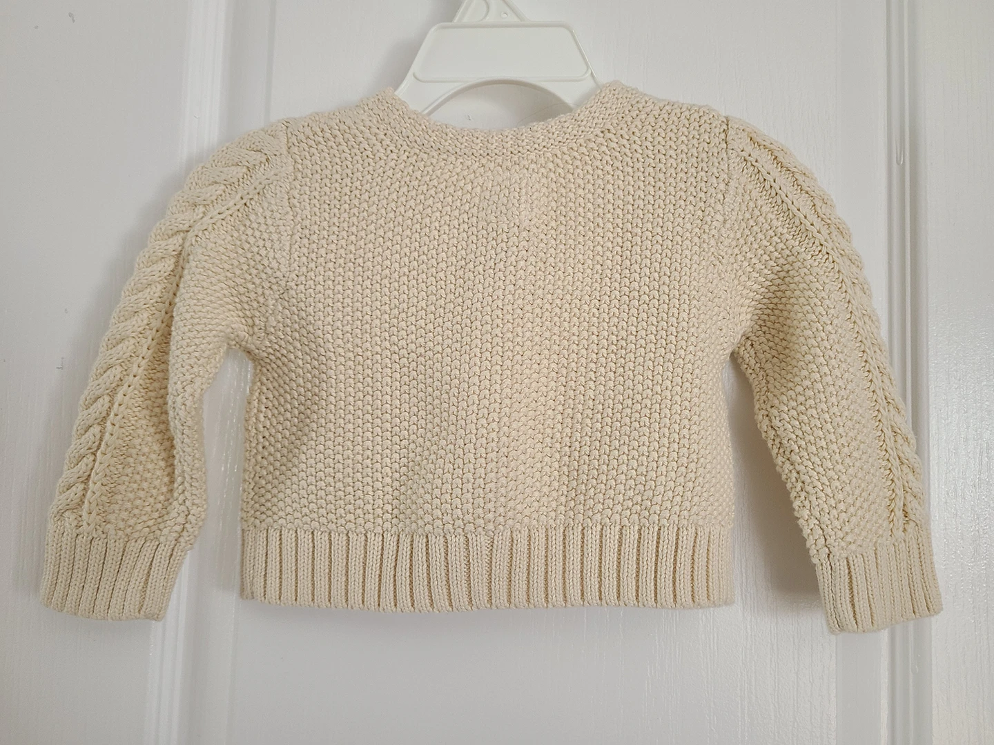 Baby GAP sweater new with tag (3-6 months) - photo 3