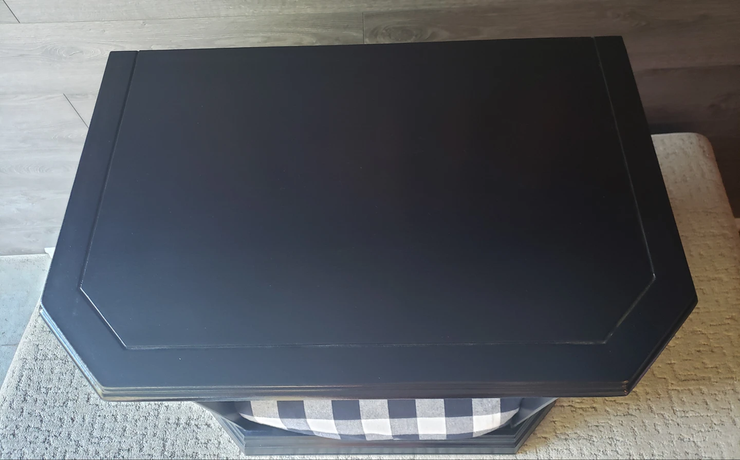 Pet Beds / Nightstands / Sidetables image indicator(5)