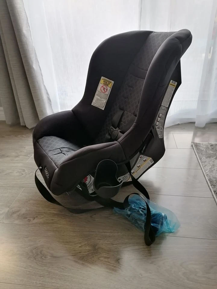 Brand new cosco car seat - photo 2