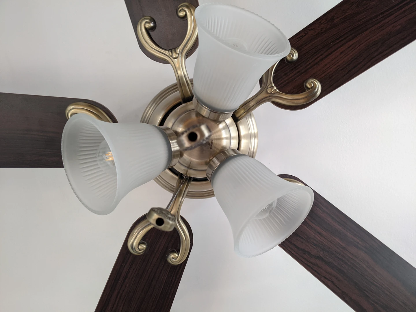 Ceiling fan light fixture - photo 2