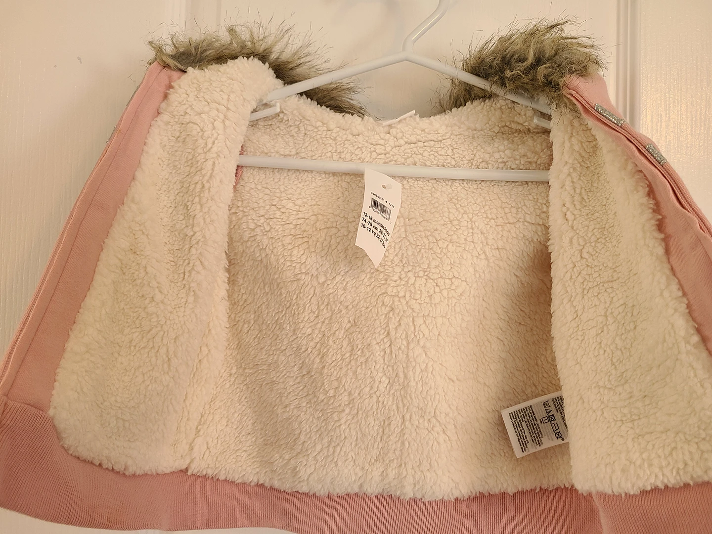 Gap Hoodie jacket with tag - New  (12-18 months) - photo 3