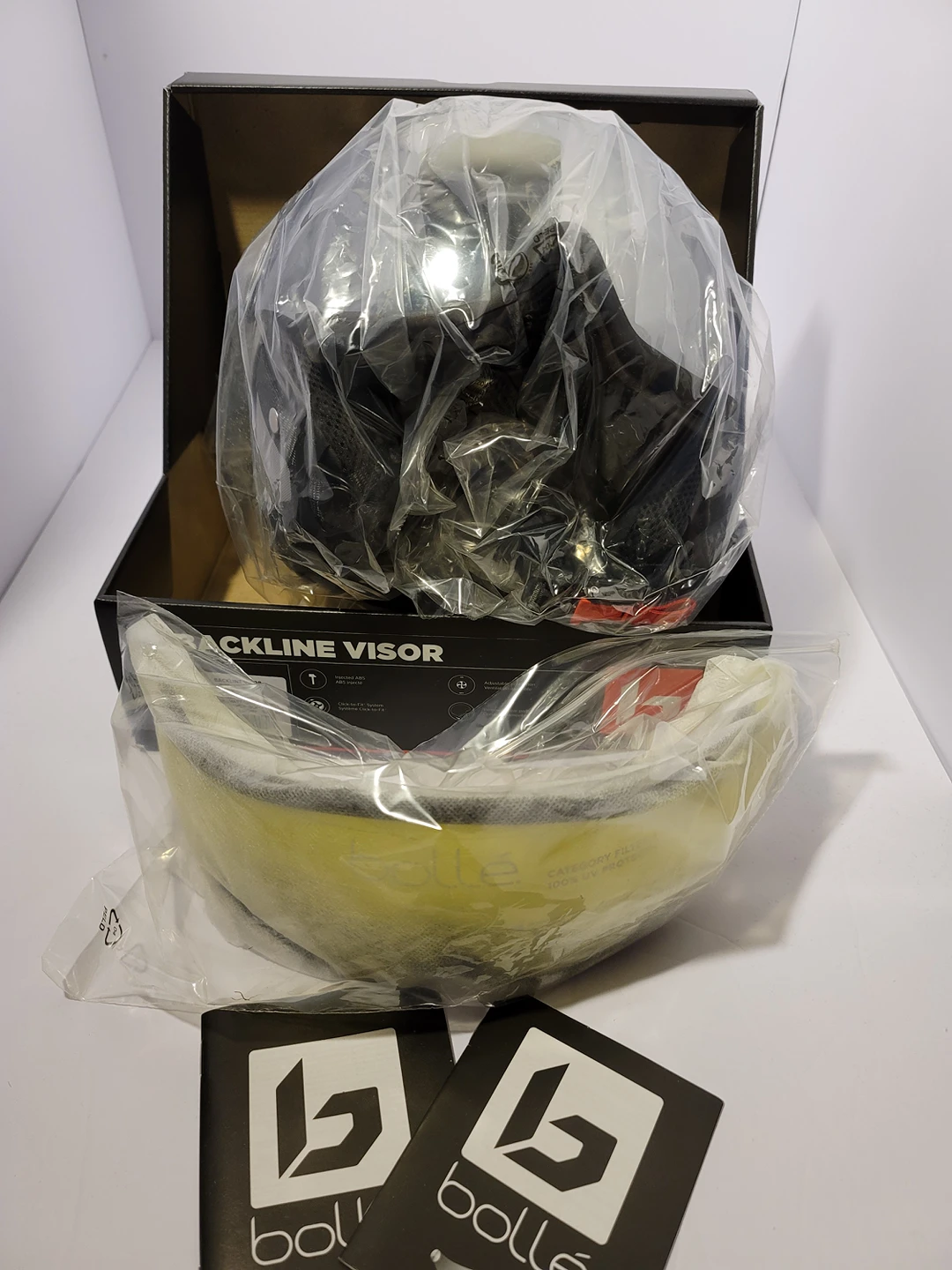New Bolle Snowboard / Ski Helmet with Visor Large 61 to 63 - photo 3