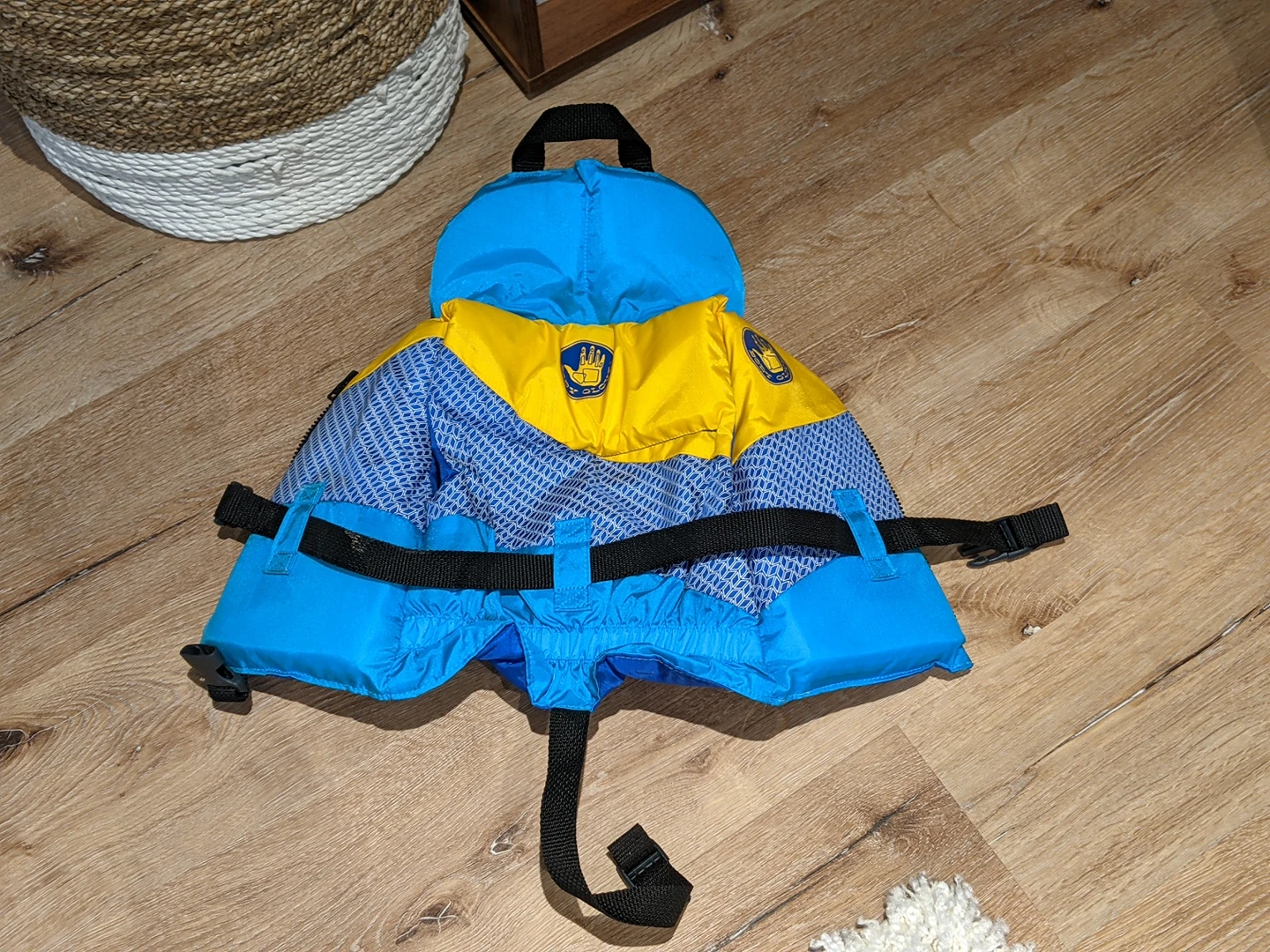 Body Glove Infant Life Jacket image indicator(2)