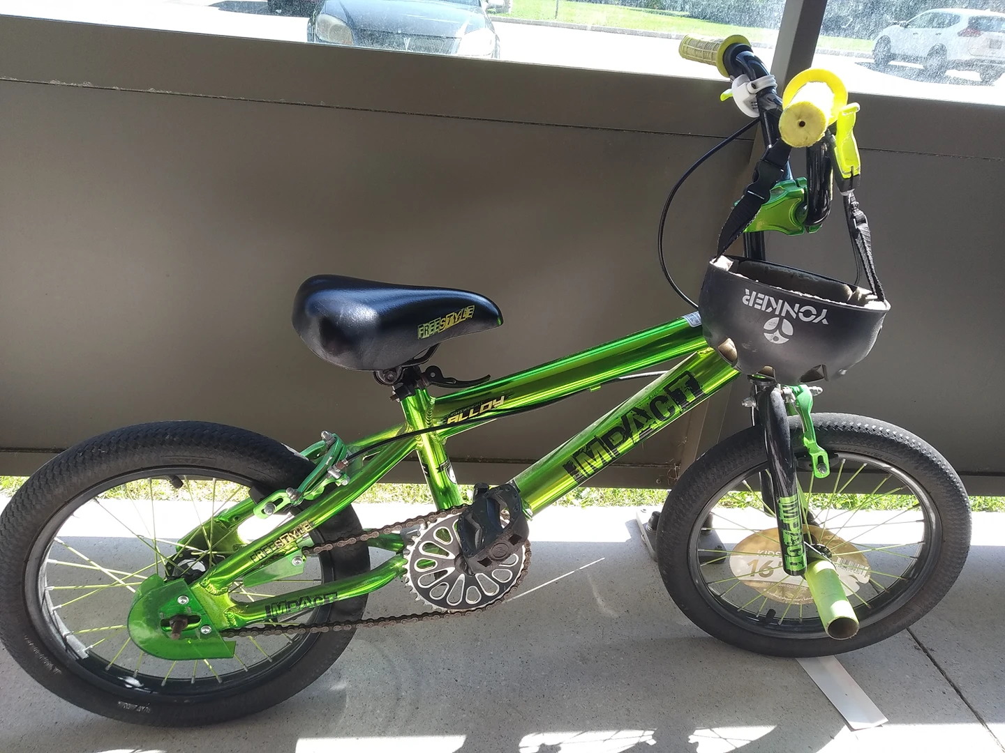 Kids bike with helmet 5 to 9 years