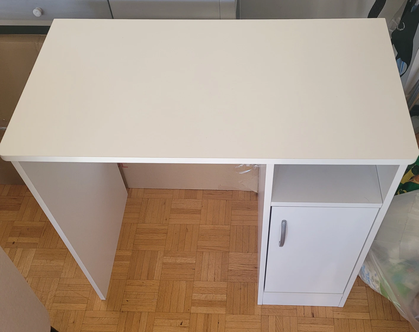 New home study/work desk. White - photo 5
