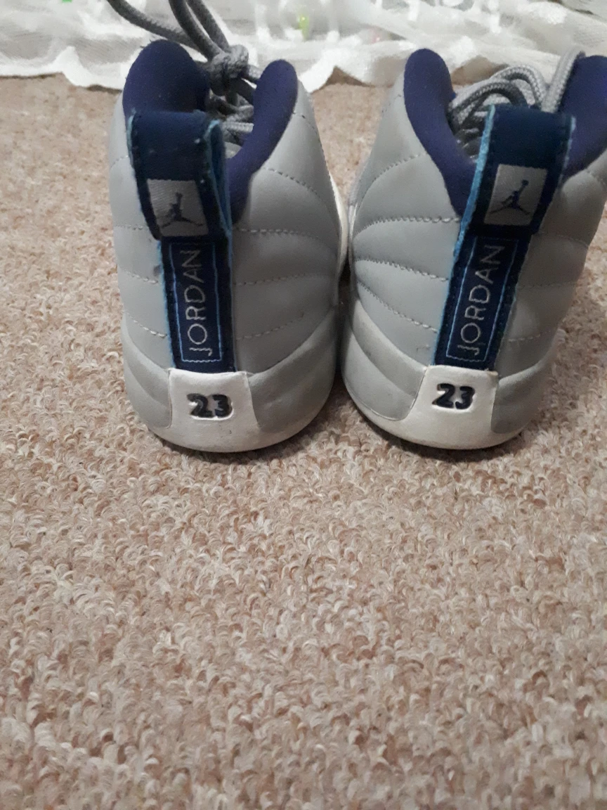 running shoes for a child - photo 3