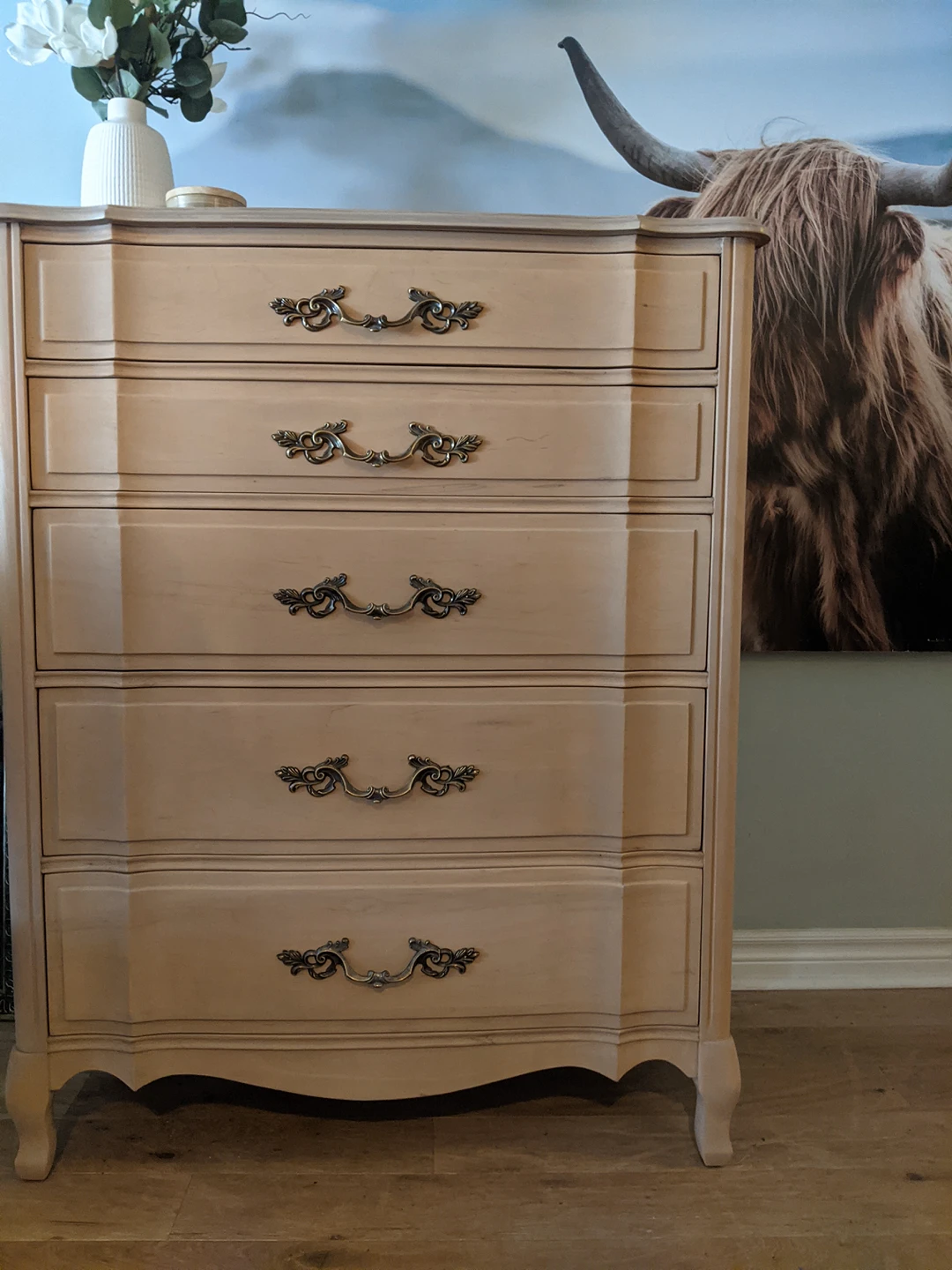French provincial dresser - photo 3
