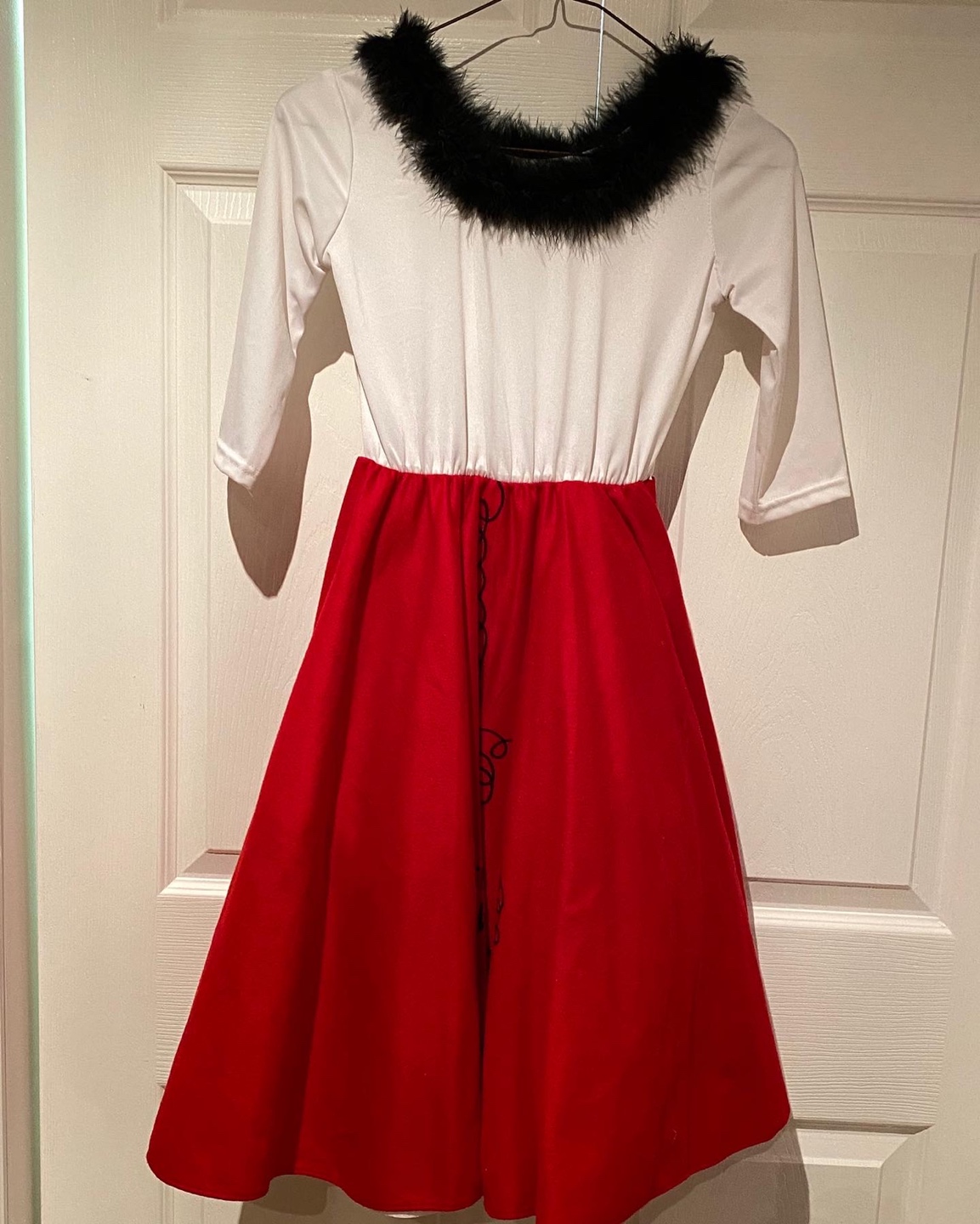 Girl’s Halloween Costume - Jitterbug image indicator(4)