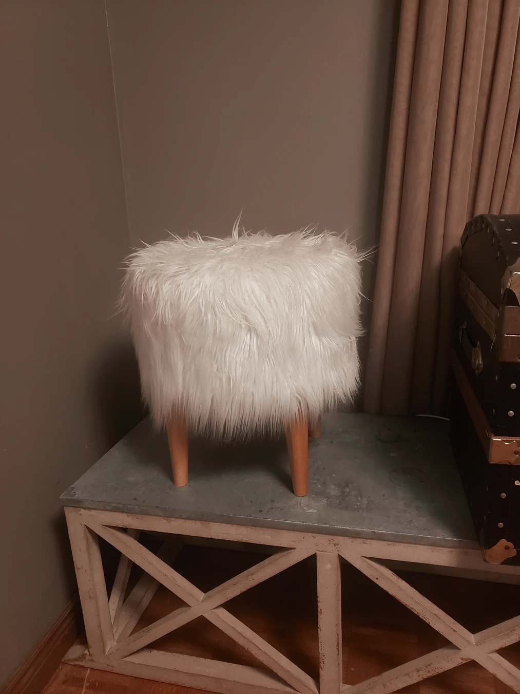 faux fur ottoman thumbnail
