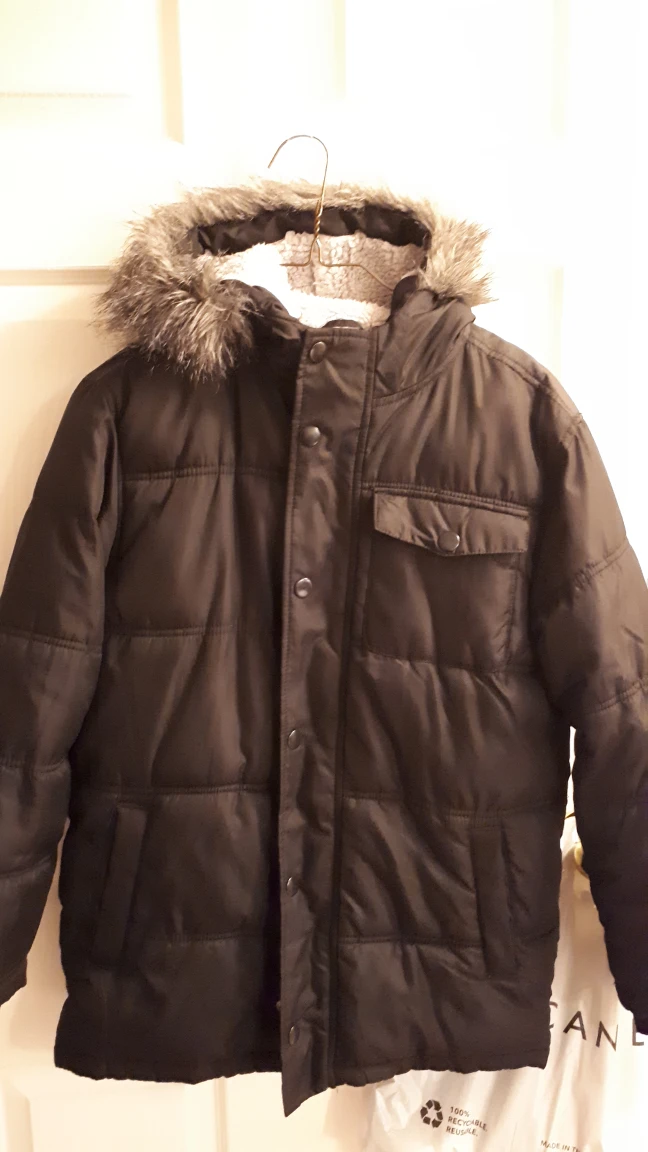 FREE boy's winter coat thumbnail